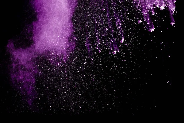 Абстрактный Фиолетовый Порошок Брызгает Черном Фоне Замораживает Движение Цветного Порошка — стоковое фото
