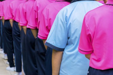 Disiplin, kurallara saygı disiplindir. Toplumda yaşamak önemlidir. Öğrenciler sırayla kürek koçluk öğrenme, önemli bir parçasıdır.