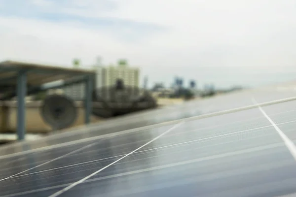 Yenilenebilir Enerji Gelecekte Dünya Altın Işık Güneş Pili Gelecekteki Enerji — Stok fotoğraf