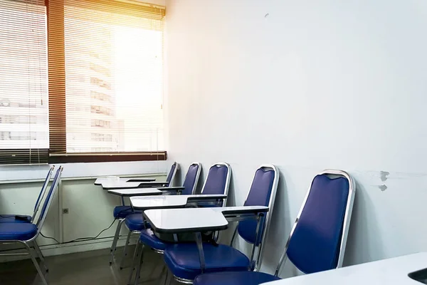 Sala Aula Vazia Resto Classe Para Começar Copo Papel Branco — Fotografia de Stock