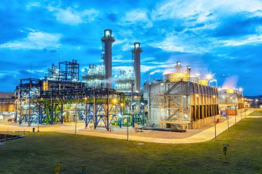 Petrol dünyanın büyük enerji yakıt, petrol rafinerileri sürekli çalışıyoruz ve uzun, ekonomi itmek için. Ülkenin refah.