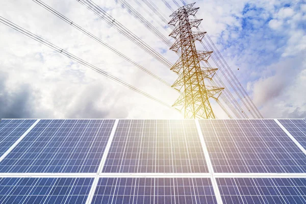 Elektrik Yaşam Için Bir Zorunluluktur Büyük Bir Güneş Paneli Cephesidir — Stok fotoğraf