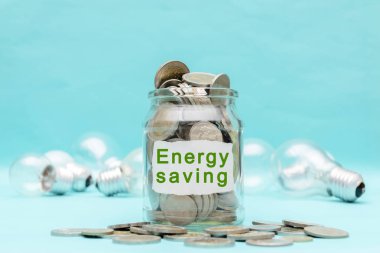 Enerji tasarrufu kavramı. Metin ile Kağıt, Arka Plan hafif bir bu