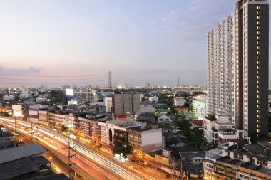 Sermayenin refah yolu, Bangkok konut landscap