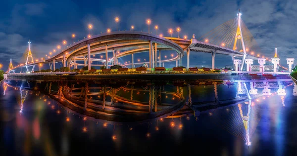 Pnorama Bhumibol Bridge Włącz Światła Wielu Kolorach Nocy Tłumaczenie Tajskie — Zdjęcie stockowe