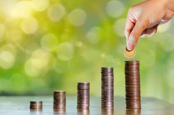 Geldmengenwachstum Sparen Oberbaummünzen Zum Konzept Des Wachsenden Geschäfts — Stockfoto