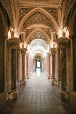 Gotik canlanma iç geçit, Sintra Monserrate sarayı, Portekiz