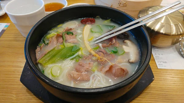 Traditionell Koreansk Soppa Skål — Stockfoto