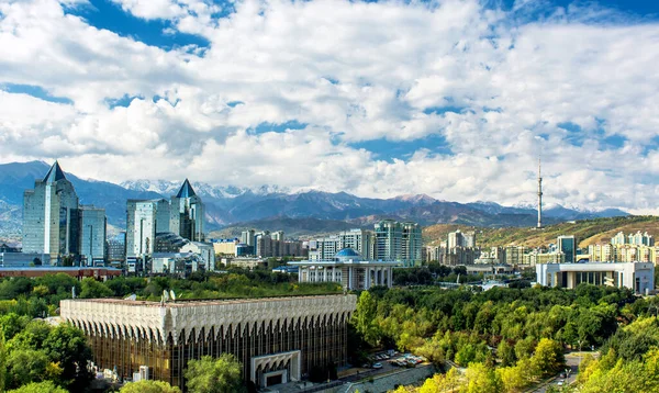 Almaty Vista Cidade Cazaquistão — Fotografia de Stock