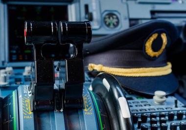 Uçak pilotu kabinine yakın çekim