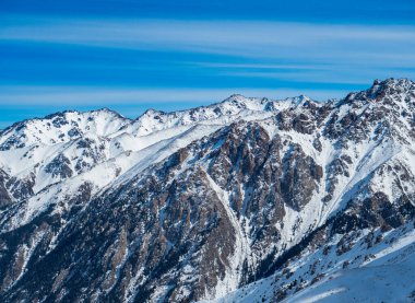 Karla kaplı güzel dağlar