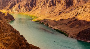 Kazakistan 'daki Ili Nehri Vadisi, Almaty