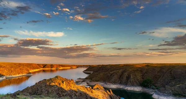 哈萨克斯坦伊利河流域美丽的风景 阿拉木图 — 图库照片