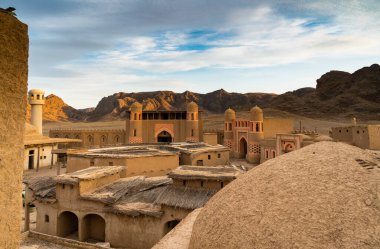 Terk edilmiş şehir Arapça