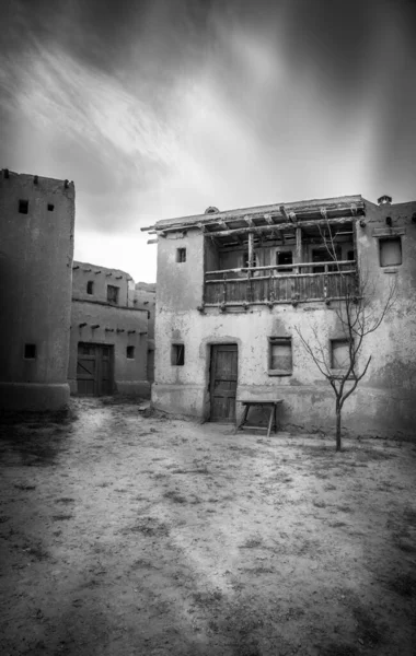 Ciudad Abandonada Blanco Negro Estilo Árabe —  Fotos de Stock