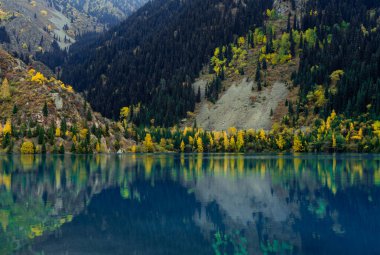 Kazakistan 'da sonbahar manzarası, Almaty