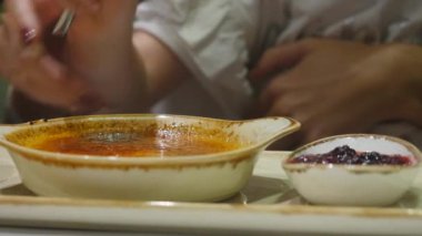 Creme Brulee caramelizing garson