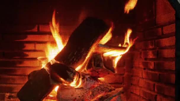 Burning fireplace. Fireplace as a piece of furniture — Stock Video