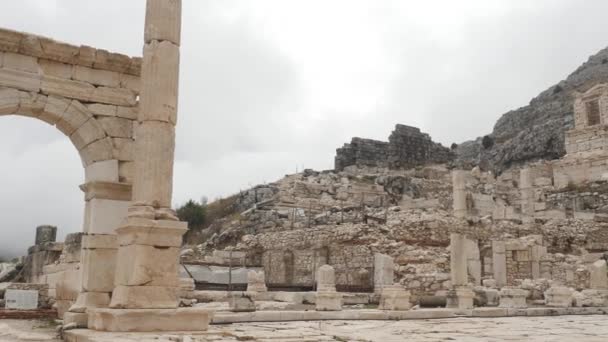Fuente Antonine en Sagalassos antigua ciudad en Burdur, Turquía — Vídeos de Stock