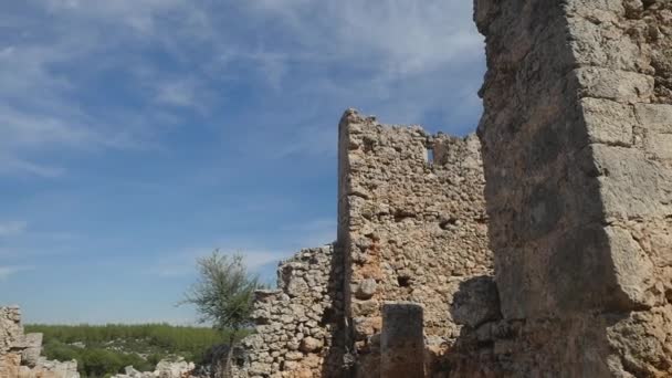 Vue large de l'ancienne ville de Lyrboton Kome en Turquie — Video