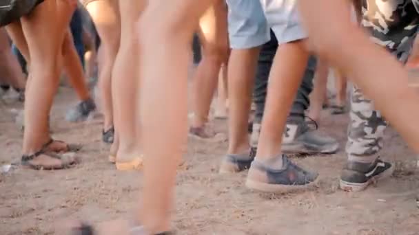 Orang bersenang-senang di Festival Holi — Stok Video