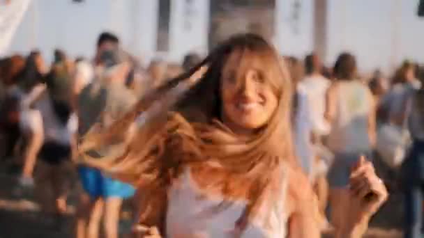 Closeup of young woman having fun on the Holi Festival — Stock Video