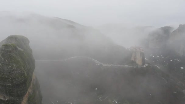 Panoramisch uitzicht op het klooster van Roussanou, Meteora — Stockvideo