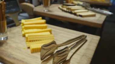 Her şey dahil 5 yıldızlı otelde akşam yemeği saati