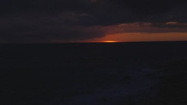 Denizde bereketli gün batımı