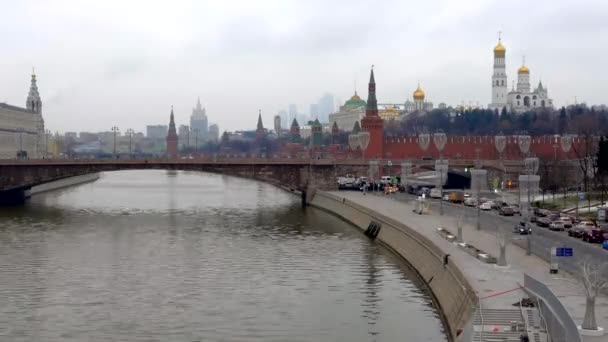 Moscou Kremlin, un lieu historique dans le centre de Moscou . — Video