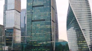 gökdelenler moscow city İş Merkezi.