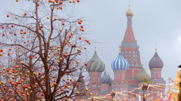 Moscú está decorado para las vacaciones de Año Nuevo y Navidad . — Vídeos de Stock