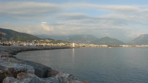 View of Alanya harbor from Alanya peninsula. Turkish Riviera — Stock Video