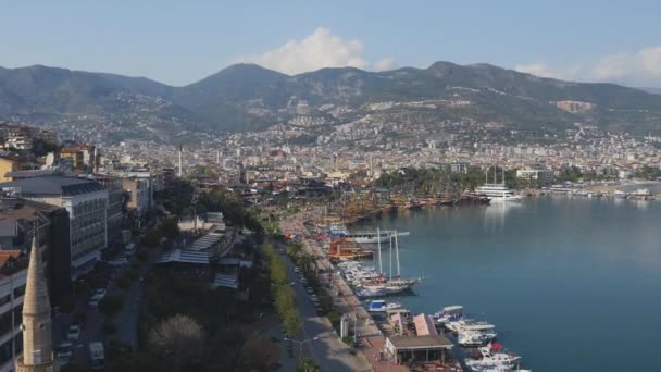 Vista do porto de Alanya a partir da península de Alanya. Riviera turca — Vídeo de Stock