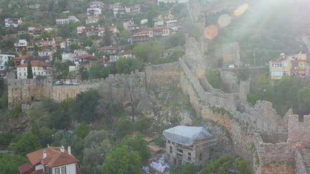 Pohled na město Alanya z hradu. Turecko. — Stock video