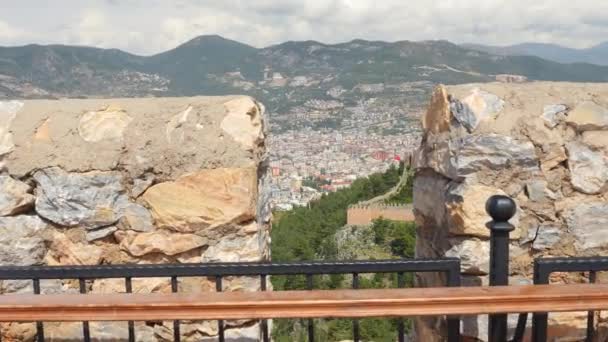 З замку-вид на місто Аланія. Туреччина. — стокове відео