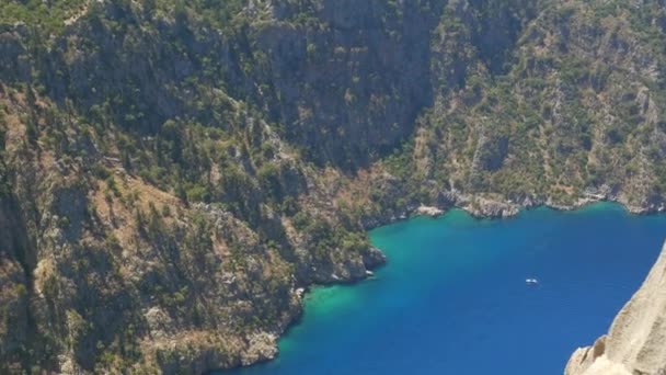 Prachtige luchtfoto van de vlindervallei in Fethiye, Turkije — Stockvideo