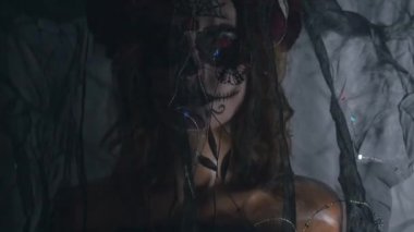  Santa Muerte makyaj kadını Cadılar Bayramı arifesinde