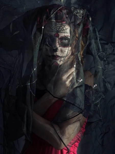  Santa Muerte makyaj kadını Cadılar Bayramı arifesinde
