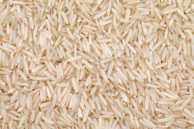 Sağlıklı ham kahverengi pirinç.