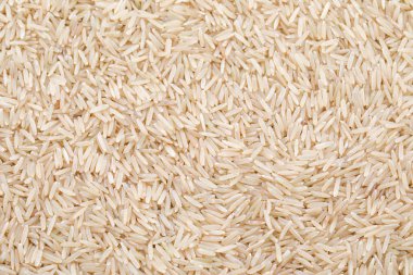 Sağlıklı ham kahverengi pirinç.