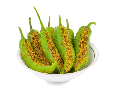 Hint baharatlı yeşil biber turşusu Mirchi Ka Achaar ya da Loncha olarak da bilinir.