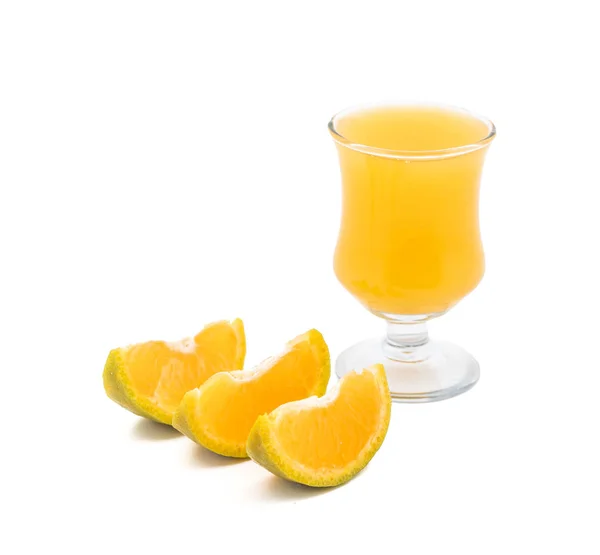 Succo Frutta Arancio Fresco Fette Arancia Isolate Sfondo Bianco — Foto Stock
