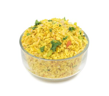 Hint kahvaltı yemek Poha de biliyorum Pohe veya Aalu poha dayak pirinç veya pirinç basık yapılmış olarak. Pirinç gevreği hafifçe hardal, soğuk, soğan, köri yaprakları ve zerdeçal yağda kızarmış