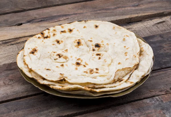 Hint Mutfağı Tandır Roti Servis Tabağına Çapati Gözleme Naan Nan — Stok fotoğraf