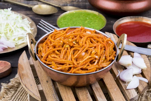 Spicy Fried Vegetable Veg Chow Mein Served Green Red Chutney — Stock Photo, Image