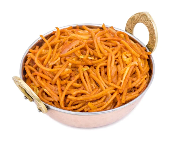 Baharatlı Kızarmış Sebze Chow Mein ayrıca Erişte ya da Hakka Eriştesi olarak da bilinir Erişte ve Sebzeli Popüler Doğu Tabağıdır.