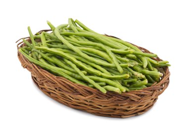 Snap Beans veya String Beans olarak da adlandırılan Yeşil Fasulyeler Beyaz Arkaplanda izole edildi