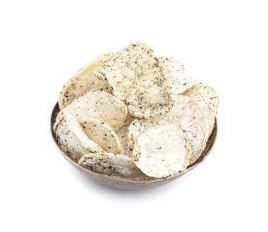 Hint baharatlı patates cipsi de biliyorum Aloo Papri, Aloo Papdi, Alu Papdi, gofret ve Aloo beyaz arka plan üzerinde izole cips