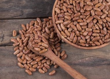 Kırmızı Böbrek Fasulyesi, Azuki Fasulyesi ya da Rajma Tohumları olarak da bilinir.